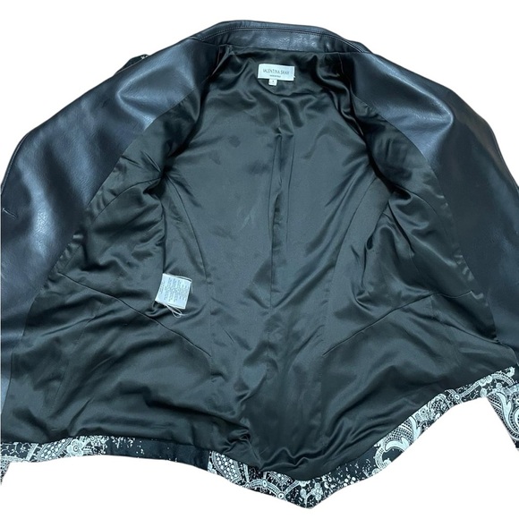 Elegant Black and White Paisley Blazer - Picture 11 of 13